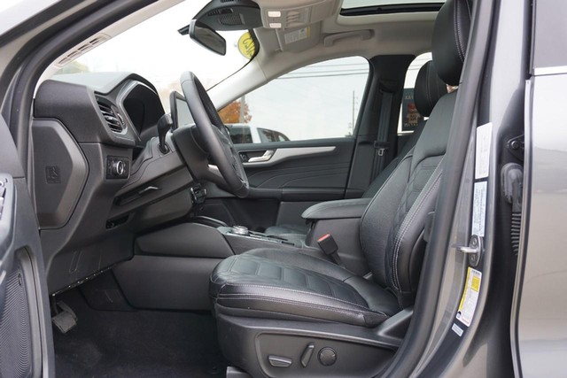 2023 Ford Escape Platinum AWD image 22