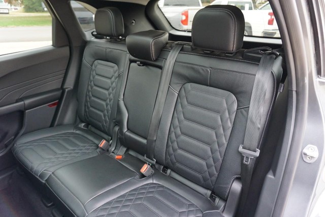 2023 Ford Escape Platinum AWD image 26