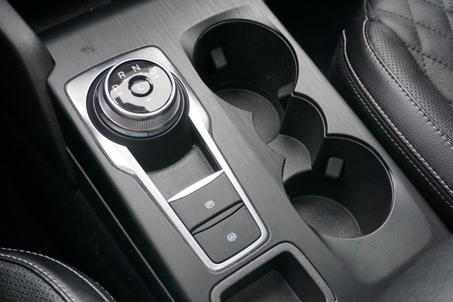 2023 Ford Escape Platinum AWD image 44