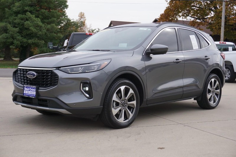 Ford Escape Vehicle Full-screen Gallery Image 07