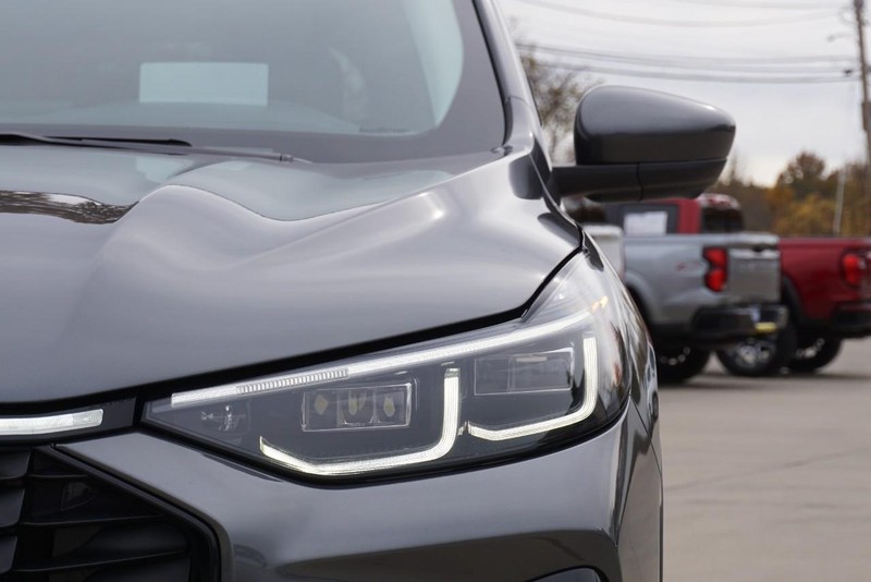 Ford Escape Vehicle Full-screen Gallery Image 10