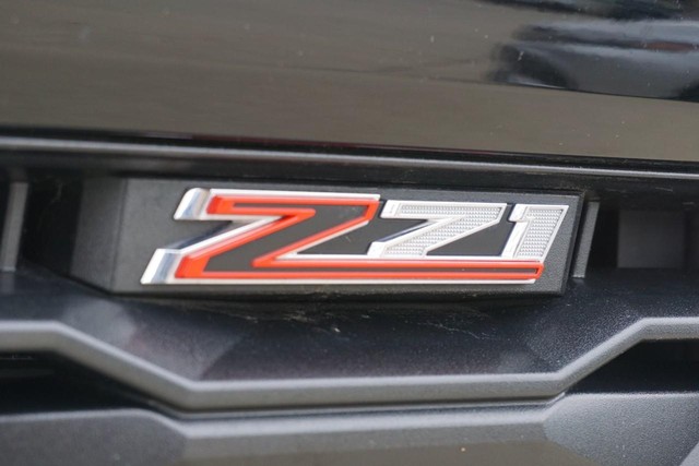 2023 Chevrolet Colorado Crew Cab 4WD Z71 image 11