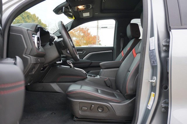 2023 Chevrolet Colorado Crew Cab 4WD Z71 image 22