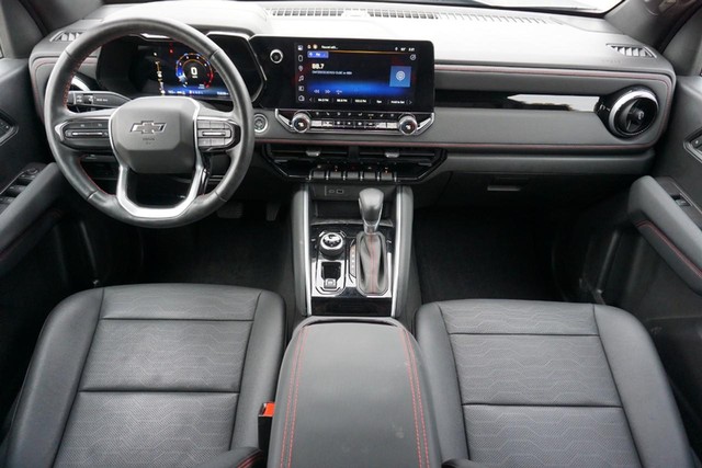 2023 Chevrolet Colorado Crew Cab 4WD Z71 image 31