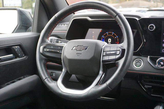 2023 Chevrolet Colorado Crew Cab 4WD Z71 image 32