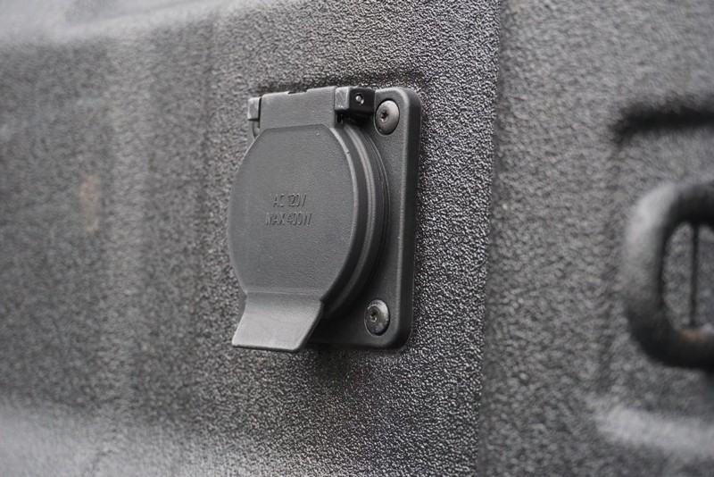 Chevrolet Colorado Vehicle Full-screen Gallery Image 14