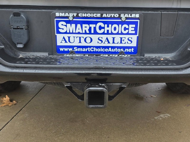 Chevrolet Colorado Vehicle Full-screen Gallery Image 15