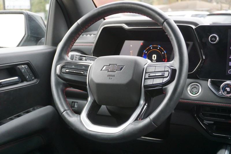 Chevrolet Colorado Vehicle Full-screen Gallery Image 29