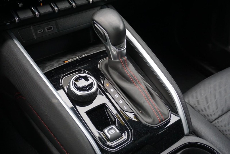 Chevrolet Colorado Vehicle Full-screen Gallery Image 42