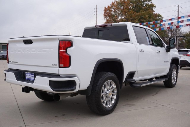 2025 Chevrolet Silverado 2500HD LTZ Crew Cab 4WD image 03