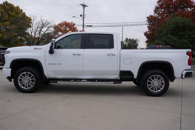 2025 Chevrolet Silverado 2500HD LTZ Crew Cab 4WD image 06