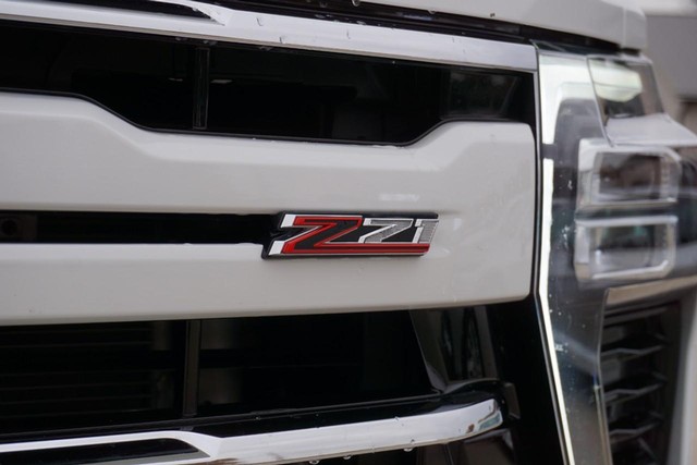 2025 Chevrolet Silverado 2500HD LTZ Crew Cab 4WD image 12