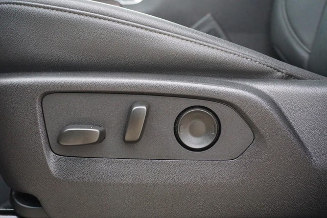 2025 Chevrolet Silverado 2500HD LTZ Crew Cab 4WD image 30