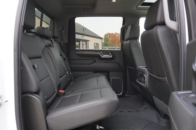 2025 Chevrolet Silverado 2500HD LTZ Crew Cab 4WD image 34