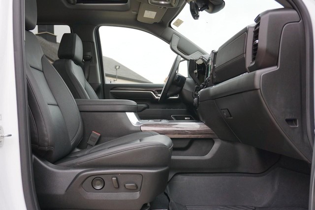 2025 Chevrolet Silverado 2500HD LTZ Crew Cab 4WD image 36