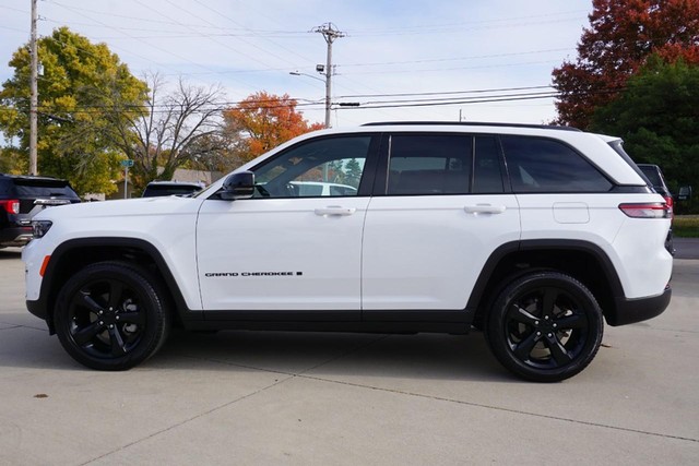 2024 Jeep Grand Cherokee Limited 4WD image 06