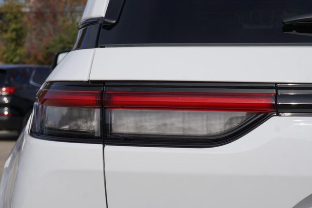 2024 Jeep Grand Cherokee Limited 4WD image 16