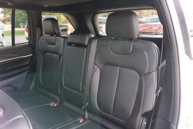 2024 Jeep Grand Cherokee Limited 4WD image 25