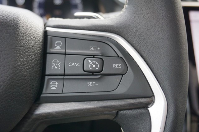 2024 Jeep Grand Cherokee Limited 4WD image 37