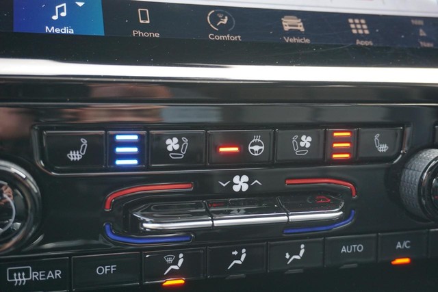 2024 Jeep Grand Cherokee Limited 4WD image 43