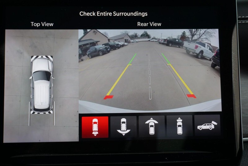 Jeep Grand Cherokee Vehicle Full-screen Gallery Image 52