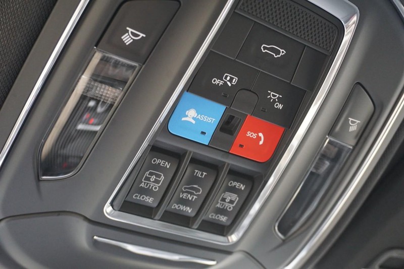 Jeep Grand Cherokee Vehicle Full-screen Gallery Image 54