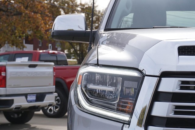 2018 Toyota Tundra 4WD 4WD Limited CrewMax image 09