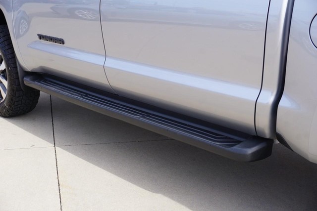 2018 Toyota Tundra 4WD 4WD Limited CrewMax image 17