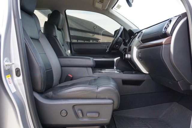 2018 Toyota Tundra 4WD 4WD Limited CrewMax image 34
