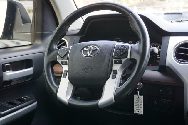 2018 Toyota Tundra 4WD 4WD Limited CrewMax image 38