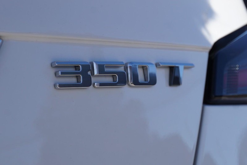 Cadillac CT5 Vehicle Full-screen Gallery Image 20