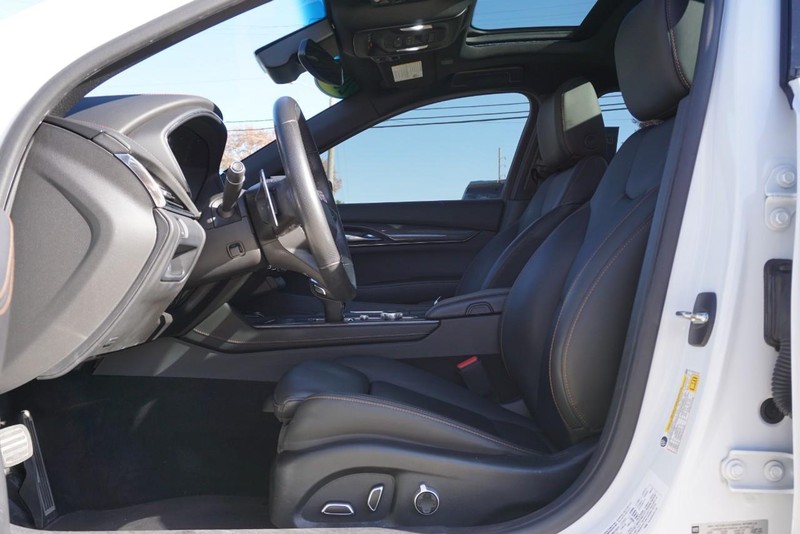 Cadillac CT5 Vehicle Full-screen Gallery Image 22