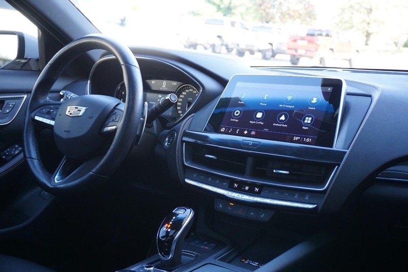 Cadillac CT5 Vehicle Full-screen Gallery Image 36