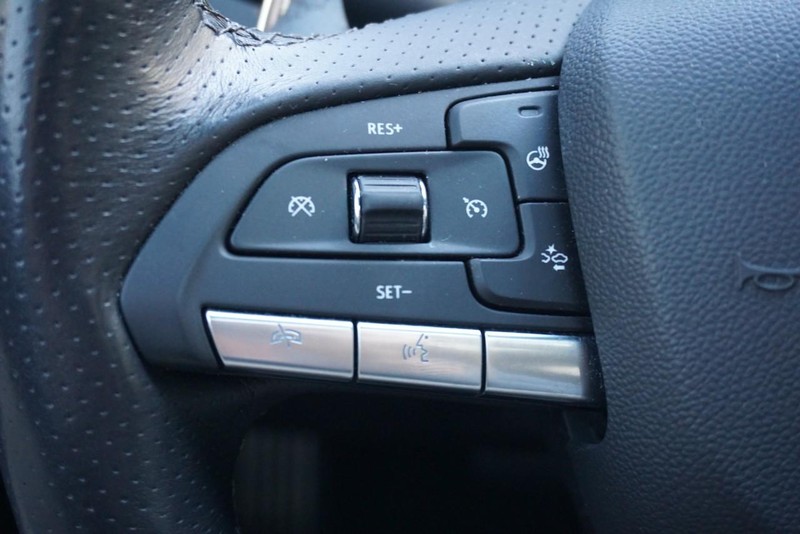 Cadillac CT5 Vehicle Full-screen Gallery Image 38