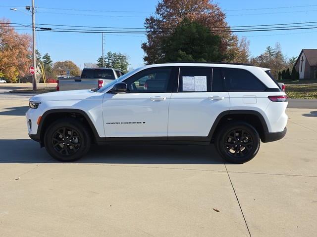 2024 Jeep Grand Cherokee Altitude 4WD image 06