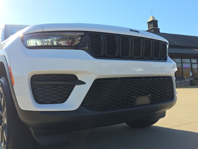 2024 Jeep Grand Cherokee Altitude 4WD image 15