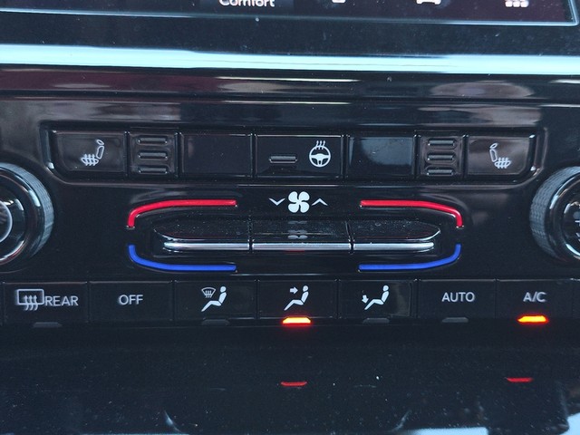 2024 Jeep Grand Cherokee Altitude 4WD image 39