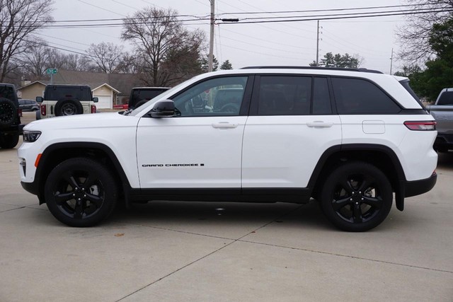 2024 Jeep Grand Cherokee Limited 4WD image 06