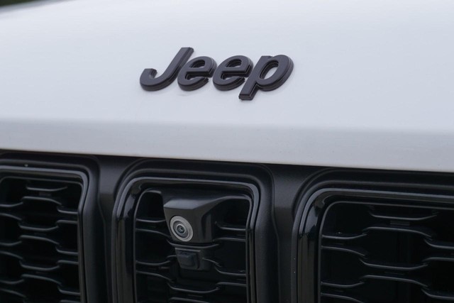 2024 Jeep Grand Cherokee Limited 4WD image 11