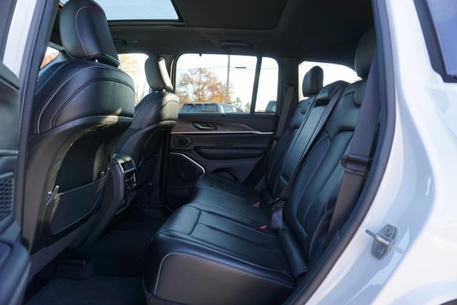 2024 Jeep Grand Cherokee Limited 4WD image 26