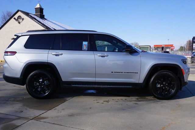 2024 Jeep Grand Cherokee L Altitude 4WD image 02