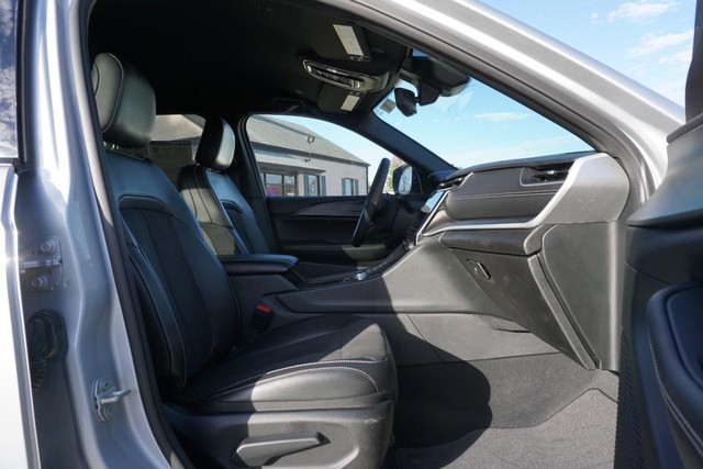 2024 Jeep Grand Cherokee L Altitude 4WD image 32