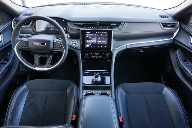 2024 Jeep Grand Cherokee L Altitude 4WD image 34