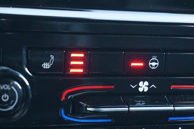 2024 Jeep Grand Cherokee L Altitude 4WD image 46