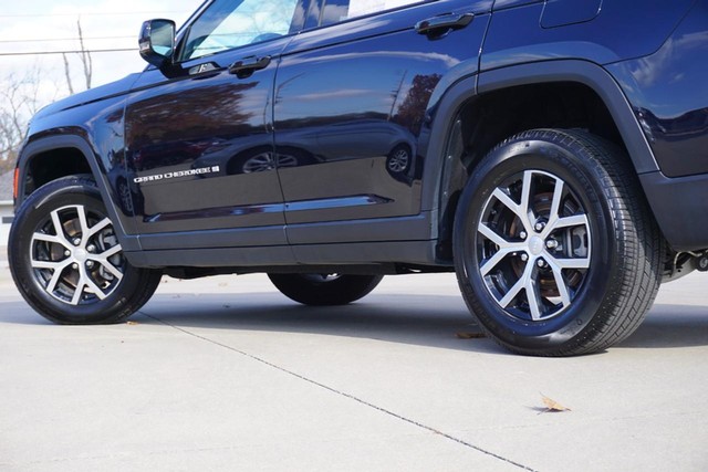2024 Jeep Grand Cherokee L Limited 4WD image 13