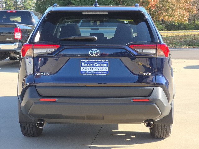 2025 Toyota RAV4 XLE photo 4