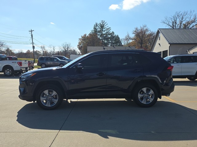 2025 Toyota RAV4 XLE FWD image 06