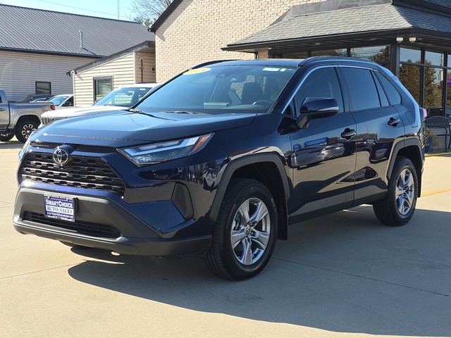 2025 Toyota RAV4 XLE FWD image 07