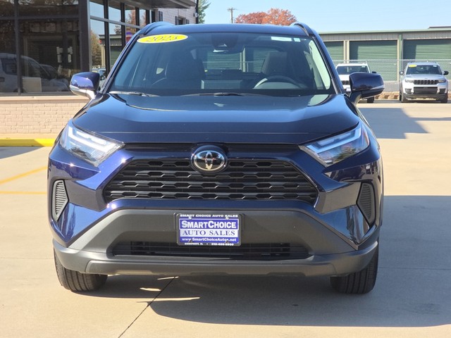 2025 Toyota RAV4 XLE FWD image 08