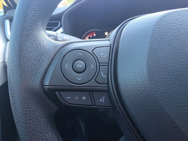 2025 Toyota RAV4 XLE FWD image 36